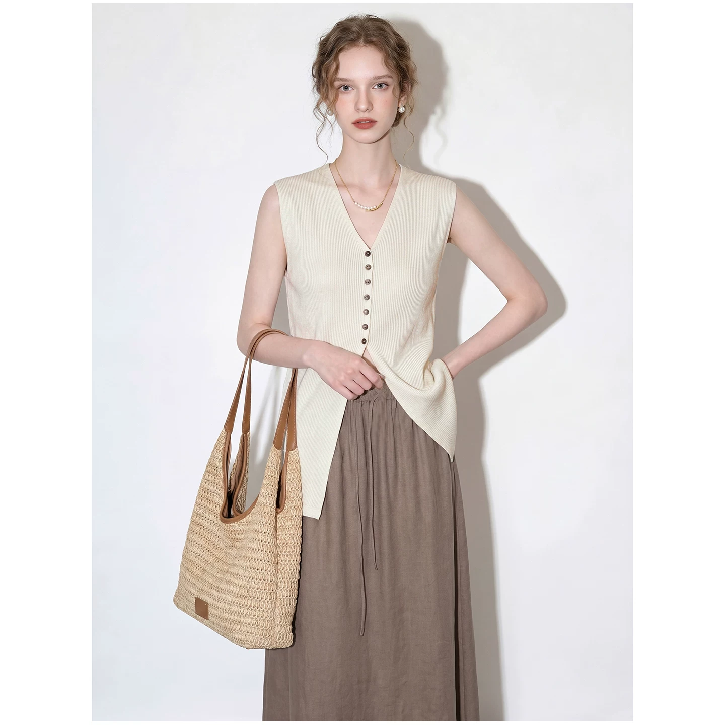 Creamy apricot Lyocell Tencel knitted vest for women 2026 summer new cardigan with old money style top Creamy apricot Lyocell Tencel knitted vest for women 2026 summer new cardigan with old money style top