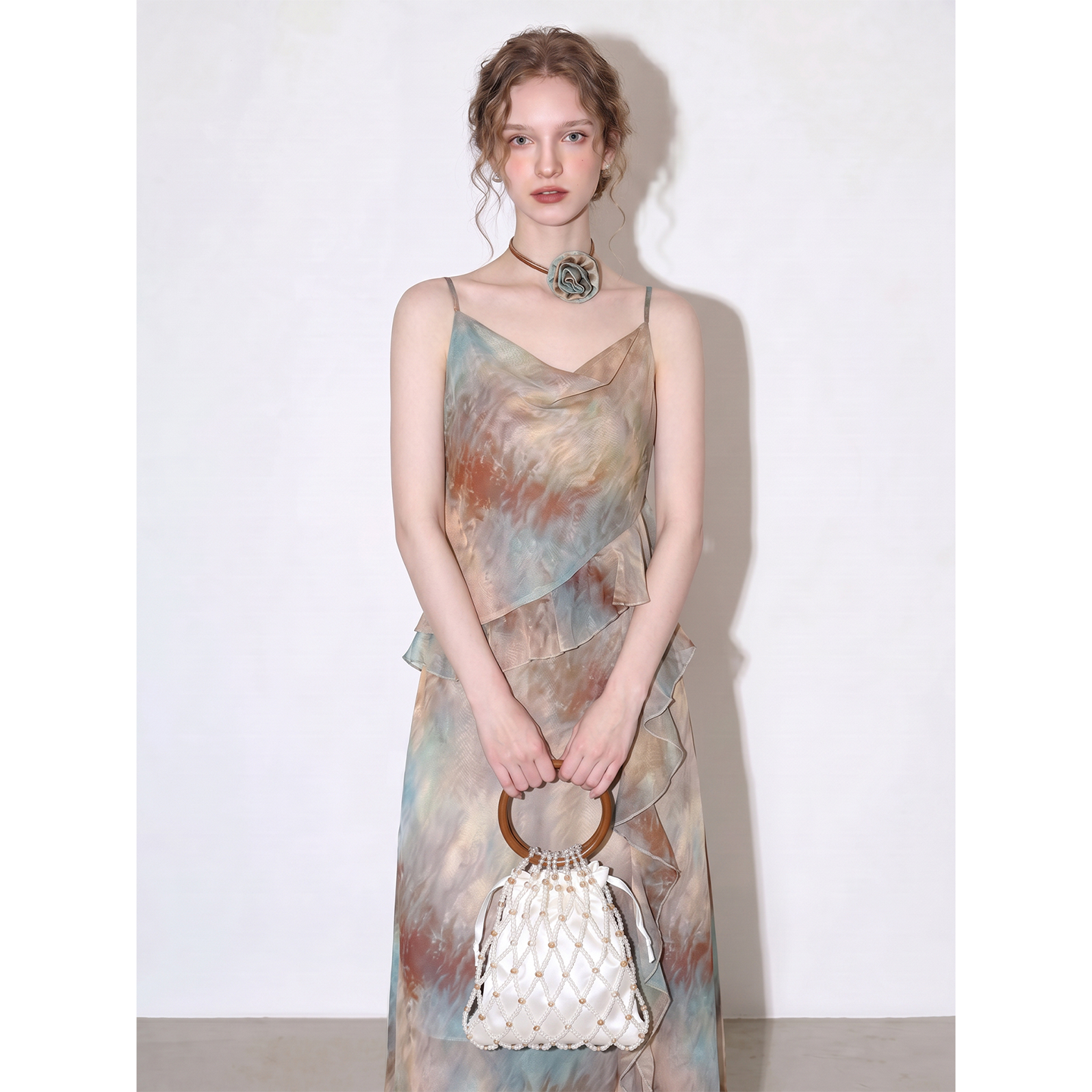 Sfumato oil painting style ruffled collar suspender dress for women 2026 summer new long A-line skirt for vacation Sfumato oil painting style ruffled collar suspender dress for women 2026 summer new long A-line skirt for vacation