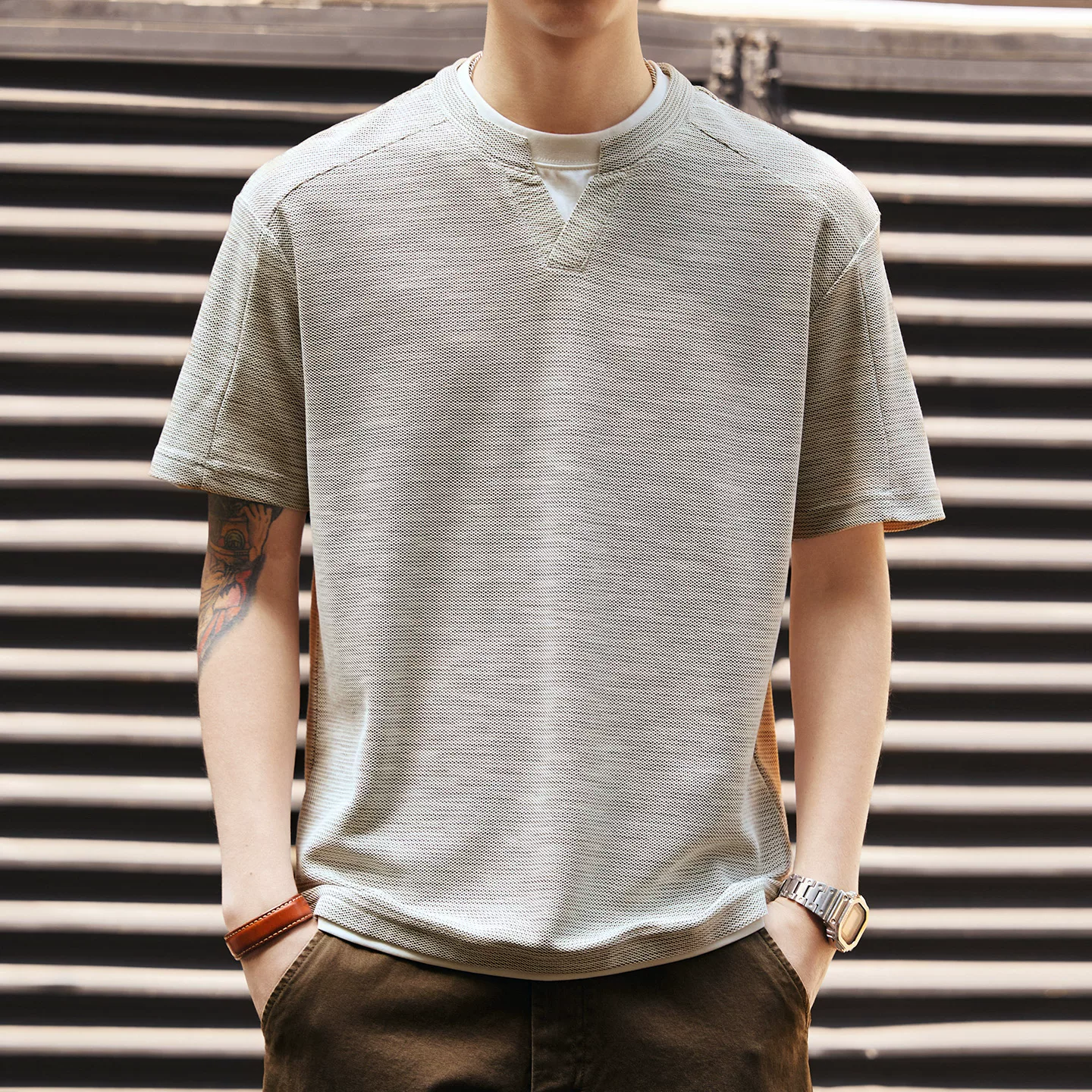Green Deer American double-woven texture fake two-piece small V-neck T-shirt summer trendy loose contrast color old money style short-sleeved top Green Deer American double-woven texture fake two-piece small V-neck T-shirt summer trendy loose contrast color old money style short-sleeved top