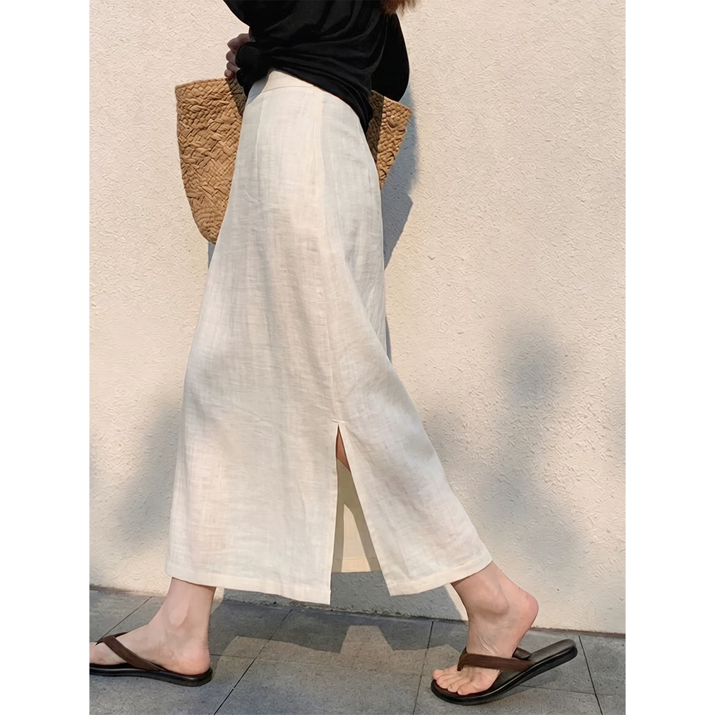 White linen skirt for women 2026 summer new commuter style daily high waist straight slit thin skirt White linen skirt for women 2026 summer new commuter style daily high waist straight slit thin skirt