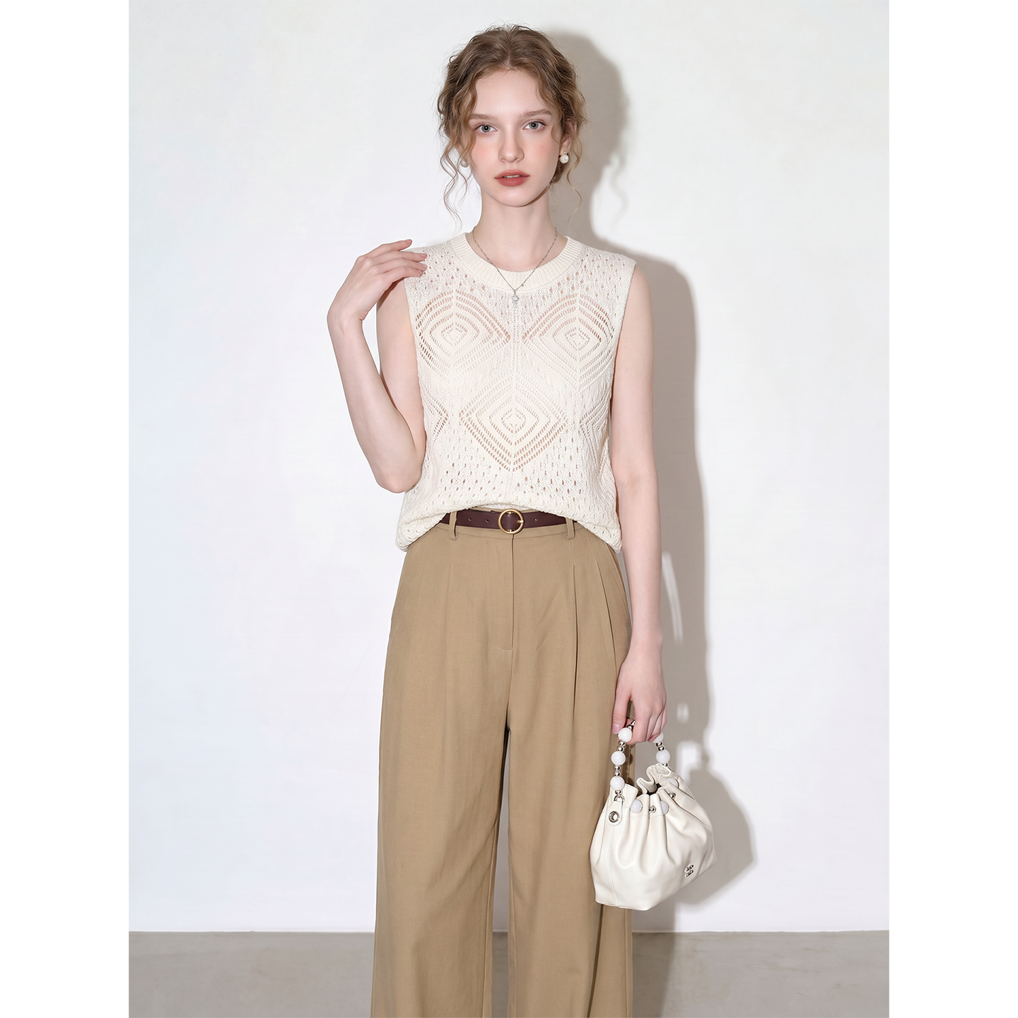 White Design Hollow Knitted Vest Women's 2026 Summer Sleeveless Slim Versatile Top Knitted Vest White Design Hollow Knitted Vest Women's 2026 Summer Sleeveless Slim Versatile Top Knitted Vest