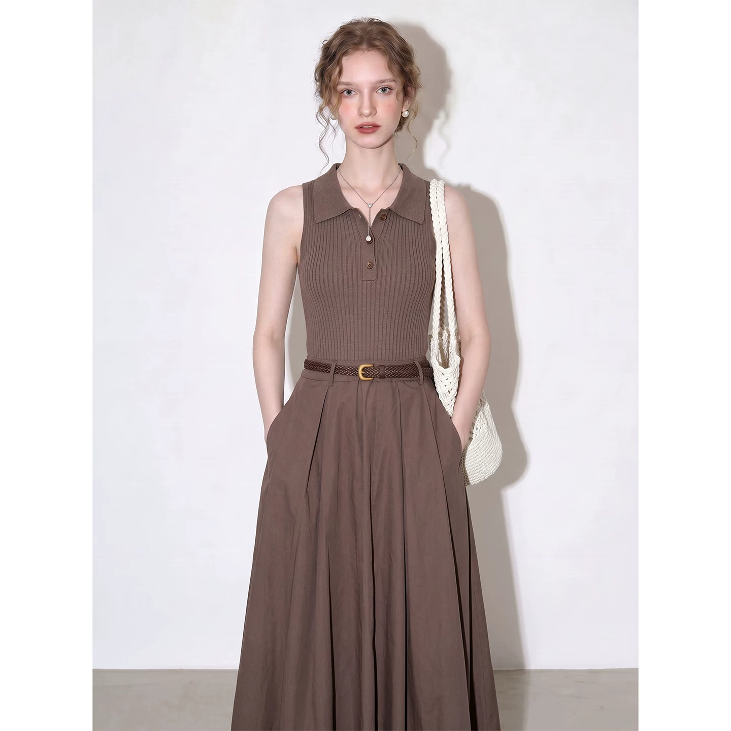 Flower coffee sleeveless lapel dress for women 2026 summer new style light and sophisticated elegant style waist slimming skirt Flower coffee sleeveless lapel dress for women 2026 summer new style light and sophisticated elegant style waist slimming skirt