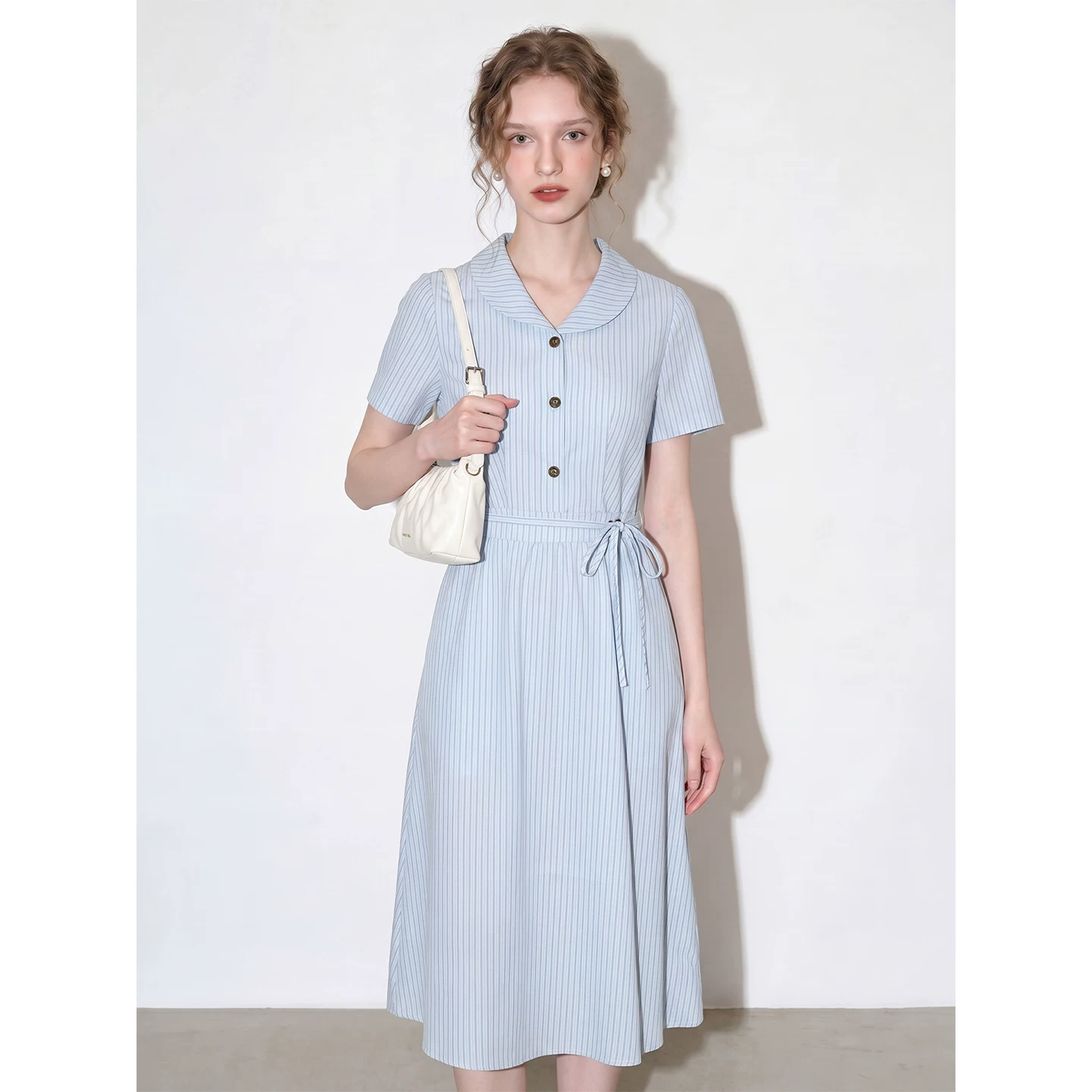 Blue striped short-sleeved dress for women 2026 new summer baby doll collar waist reduction age-reducing small A-line skirt Blue striped short-sleeved dress for women 2026 new summer baby doll collar waist reduction age-reducing small A-line skirt