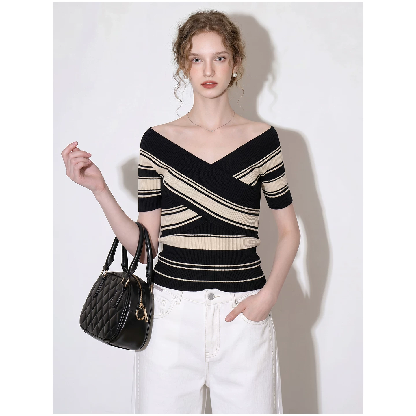 Black striped V-neck crossover short-sleeved sweater for women 2026 summer new slim fit versatile top Black striped V-neck crossover short-sleeved sweater for women 2026 summer new slim fit versatile top